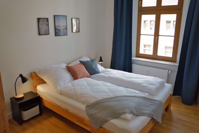 Schlafzimmer Bett